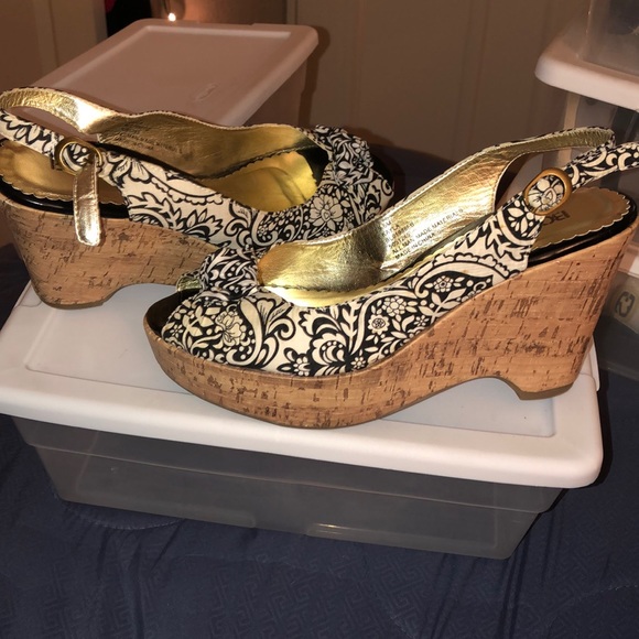 OPEN TOE WEDGES - Picture 1 of 2